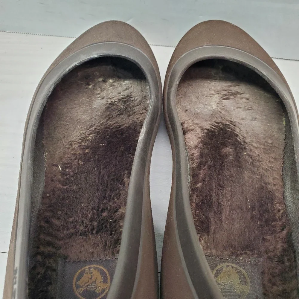 Crocs Women's Faux Fur Lined Ballet Flats Brown Comfort Shoes Size 7 W‎